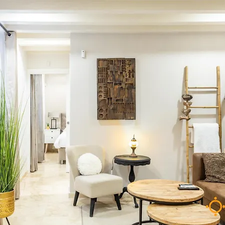La Casa Pequena By Livework